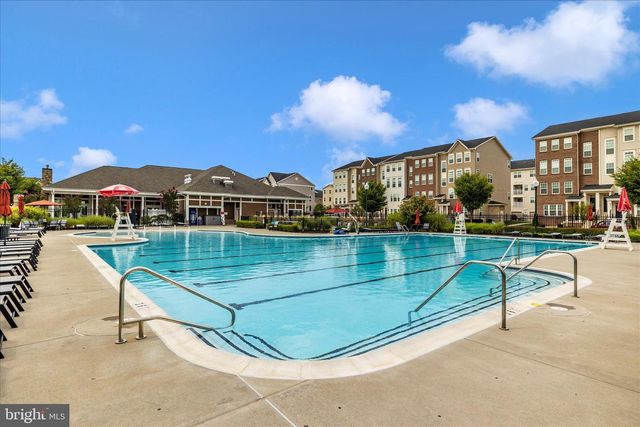 6036 FORUM SQ, Frederick, MD 21703