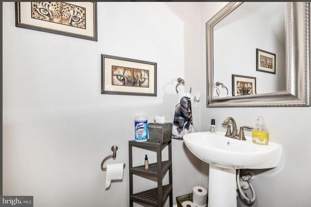 6036 FORUM SQ, Frederick, MD 21703
