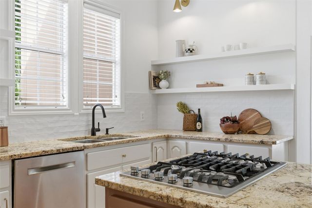 1717 Allium DR, Austin, TX 78733