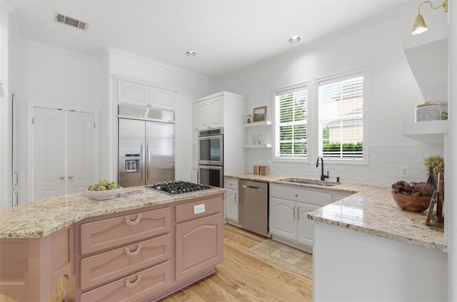 1717 Allium DR, Austin, TX 78733