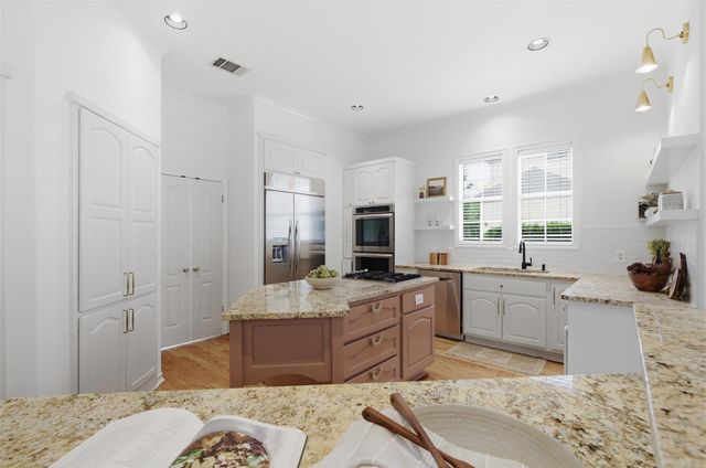 1717 Allium DR, Austin, TX 78733