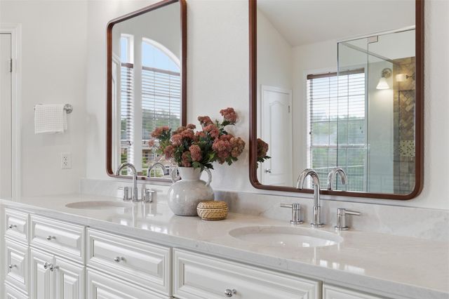 1717 Allium DR, Austin, TX 78733