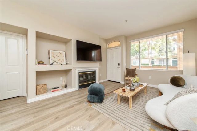 2605 Ladrillo Aisle, Irvine, CA 92606