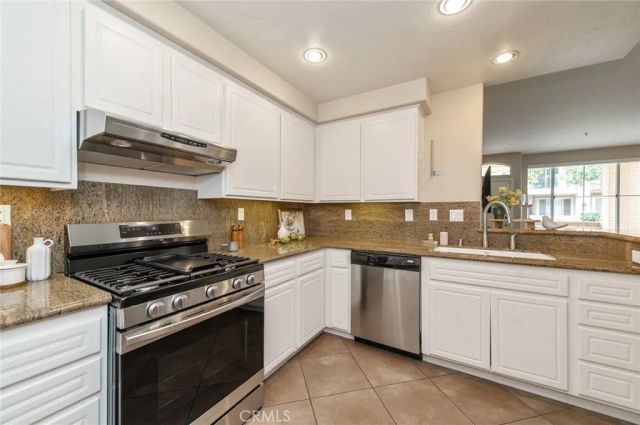 2605 Ladrillo Aisle, Irvine, CA 92606