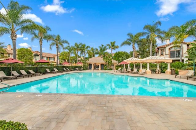 2605 Ladrillo Aisle, Irvine, CA 92606
