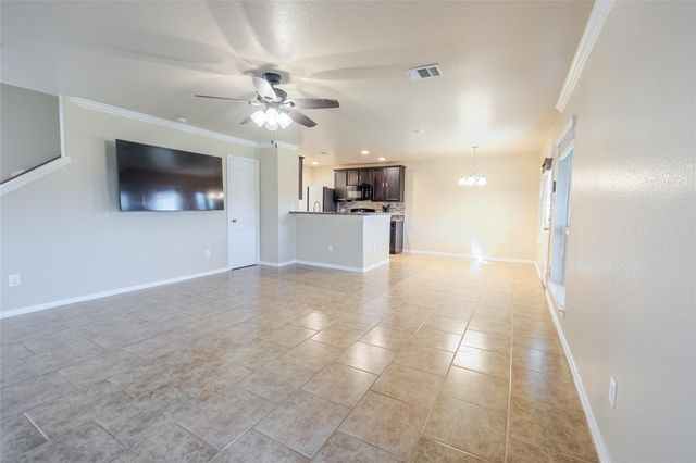 16614 Highland Villa Lane, Humble, TX 77396