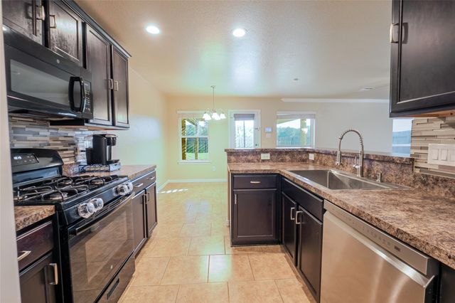 16614 Highland Villa Lane, Humble, TX 77396