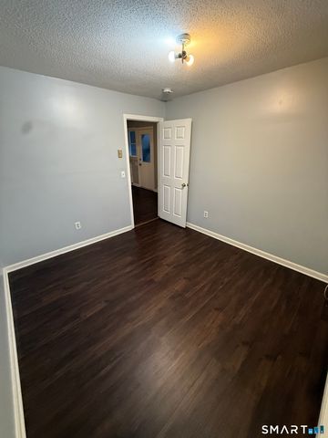 52 Crown Street, Naugatuck, CT 06770