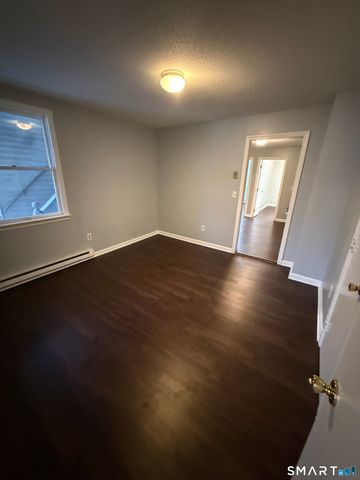 52 Crown Street, Naugatuck, CT 06770