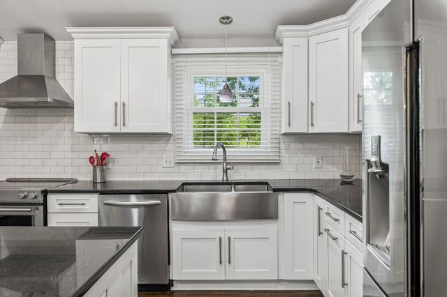 101 Century Oak Dr, Franklin, TN 37069