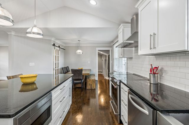 101 Century Oak Dr, Franklin, TN 37069