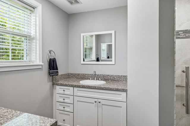 101 Century Oak Dr, Franklin, TN 37069