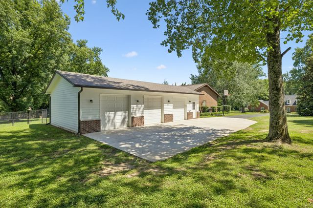 101 Century Oak Dr, Franklin, TN 37069