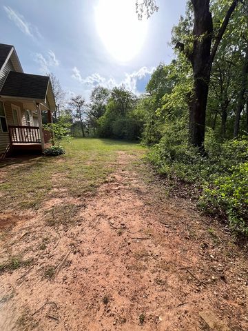 960 Asbury Mill Road, Cleveland, GA 30528