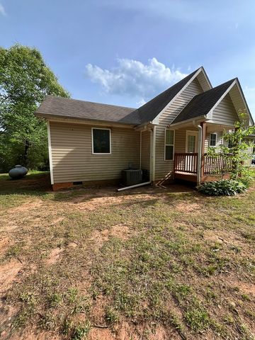 960 Asbury Mill Road, Cleveland, GA 30528
