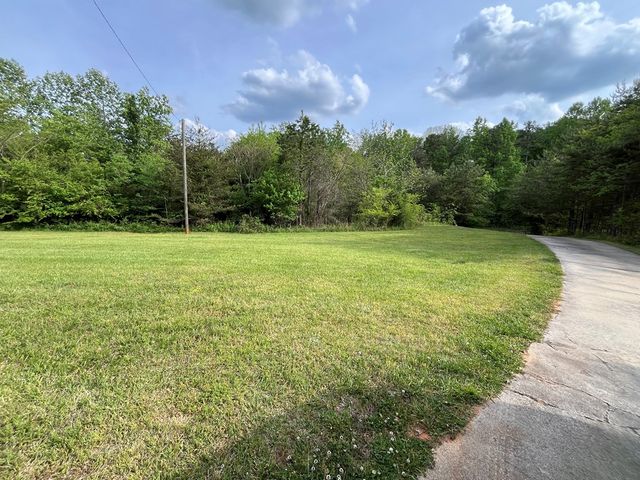 960 Asbury Mill Road, Cleveland, GA 30528