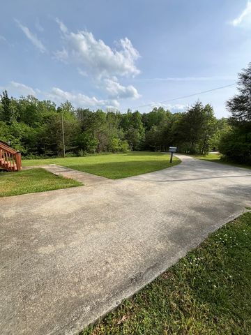 960 Asbury Mill Road, Cleveland, GA 30528