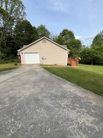 960 Asbury Mill Road, Cleveland, GA 30528