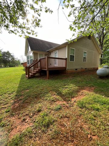 960 Asbury Mill Road, Cleveland, GA 30528