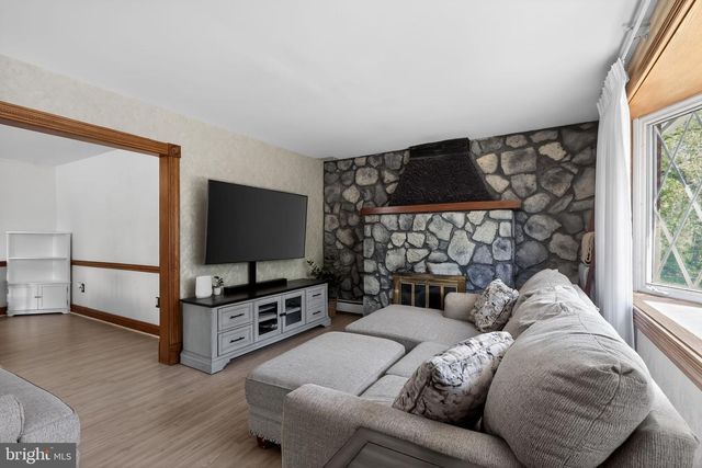 129 FIRST AVE, Glendora, NJ 08029