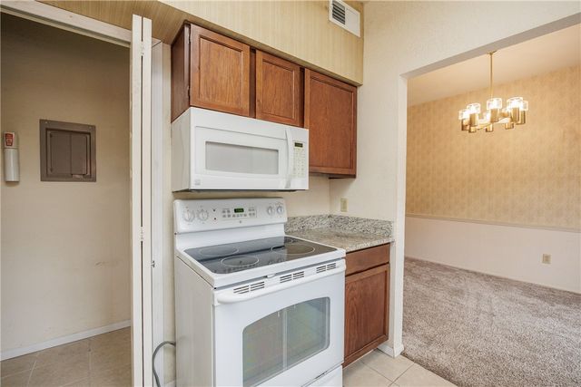 2809 Saint Joseph St A, Corpus Christi, TX 78418