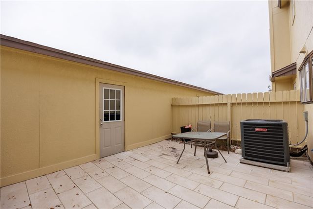 2809 Saint Joseph St A, Corpus Christi, TX 78418