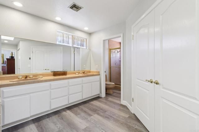 9704 Indian Creek Way, Escondido, CA 92026