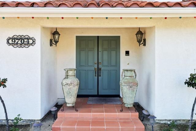 9704 Indian Creek Way, Escondido, CA 92026