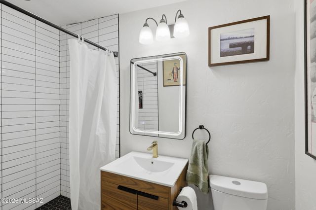 4927 E Adams Street, Tucson, AZ 85712