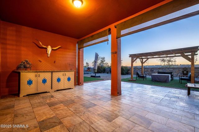 4335 Isleta Court, Las Cruces, NM 88011