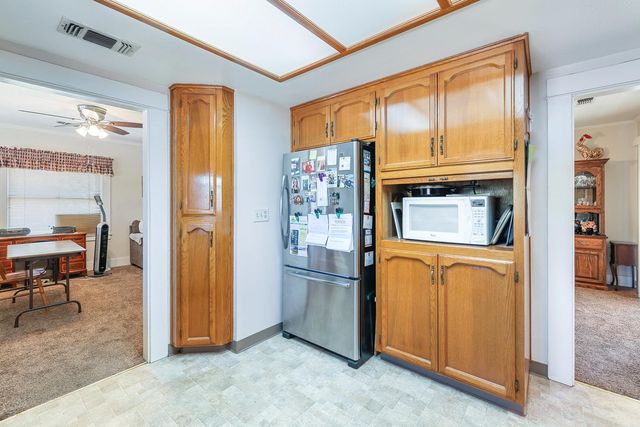 2637 A Street, Selma, CA 93662