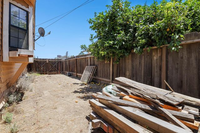 2637 A Street, Selma, CA 93662