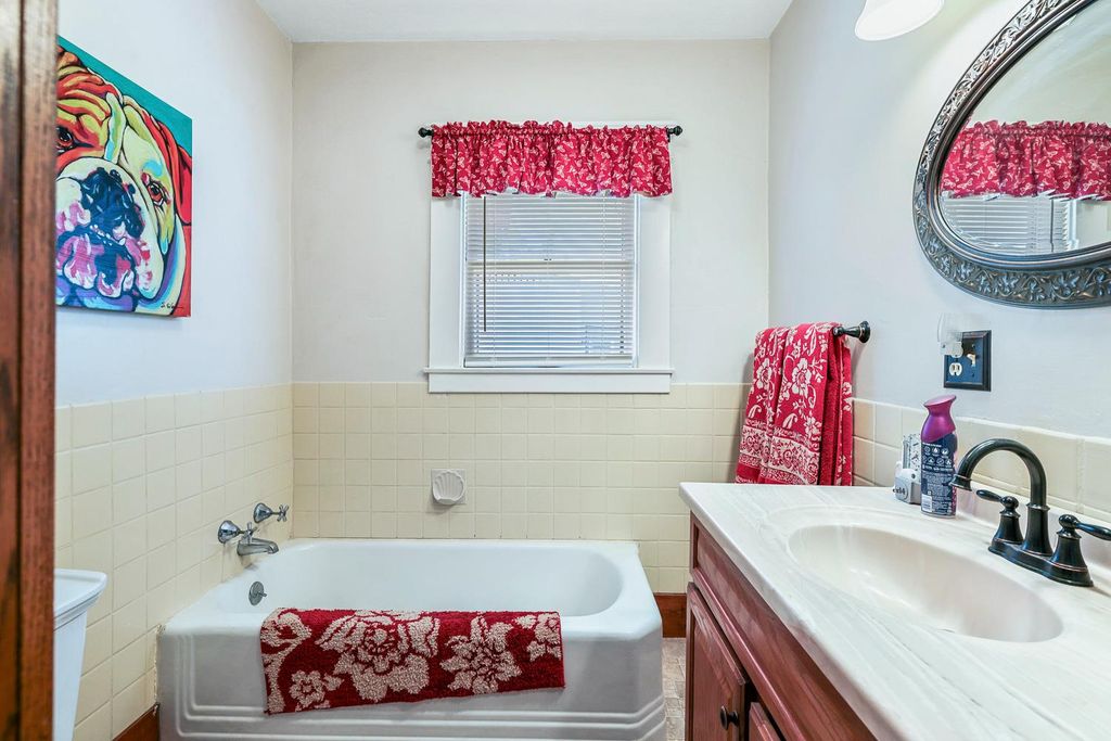 Image 19 of property listing at 2637 A Street, Selma, CA 93662