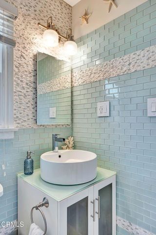 14921 Leadwell Street, Van Nuys, CA 91405