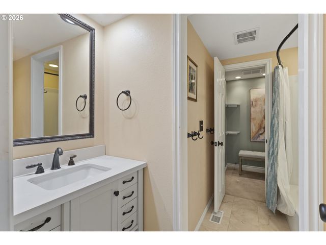 1200 Ne TERRITORIAL Rd 75, Canby, OR 97013