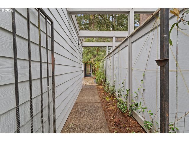 1200 Ne TERRITORIAL Rd 75, Canby, OR 97013