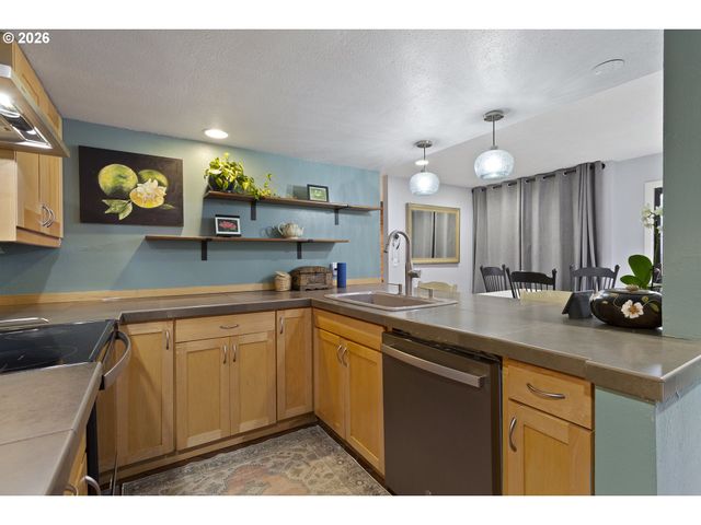 1200 Ne TERRITORIAL Rd 75, Canby, OR 97013