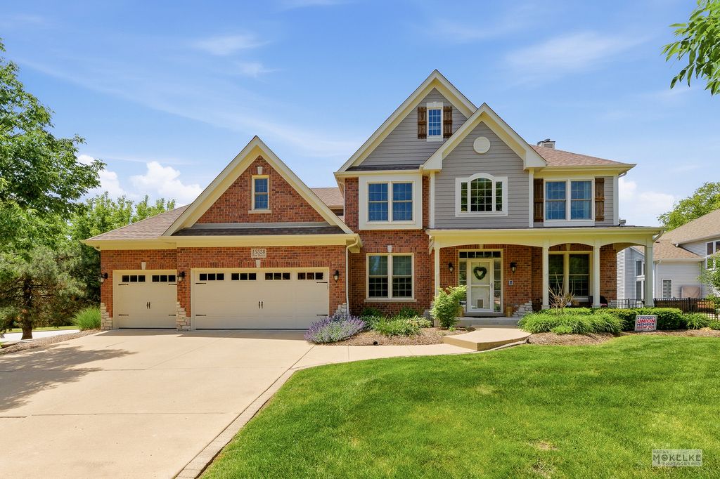 15528 Dan Patch Drive, Plainfield, IL 60544