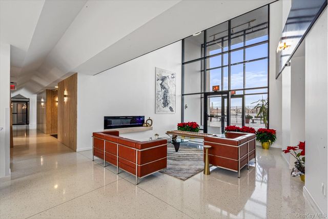 25-40 Shore Boulevard 14T, Astoria, NY 11102