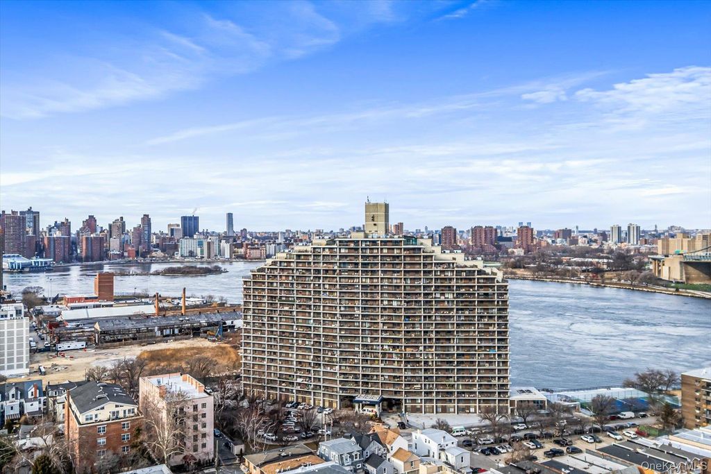 25-40 Shore Boulevard 14T, Astoria, NY 11102