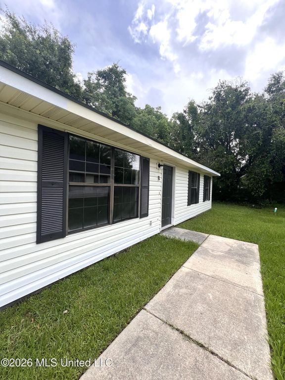 2414 34th Avenue, B, Gulfport, MS 39501