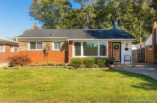 24566 Hayes Street, Taylor, MI 48180