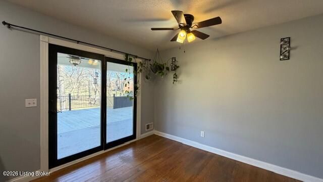 111 N Salem Dr, Bardstown, KY 40004