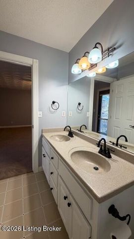 111 N Salem Dr, Bardstown, KY 40004