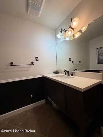 111 N Salem Dr, Bardstown, KY 40004