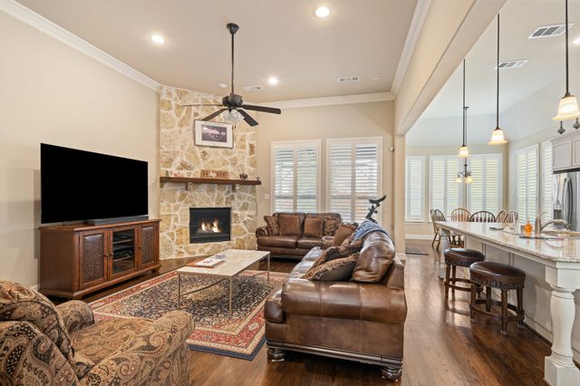 1125 Blue Lake Boulevard, Arlington, TX 76005