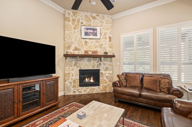 1125 Blue Lake Boulevard, Arlington, TX 76005