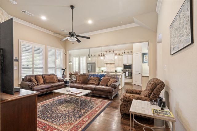 1125 Blue Lake Boulevard, Arlington, TX 76005