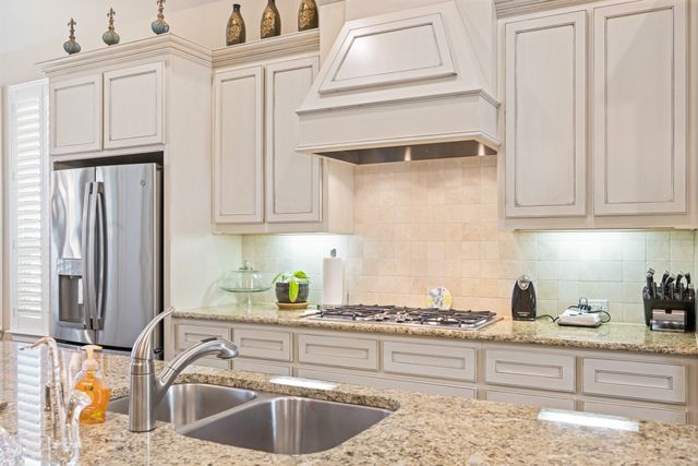 1125 Blue Lake Boulevard, Arlington, TX 76005