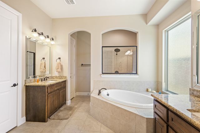 1125 Blue Lake Boulevard, Arlington, TX 76005